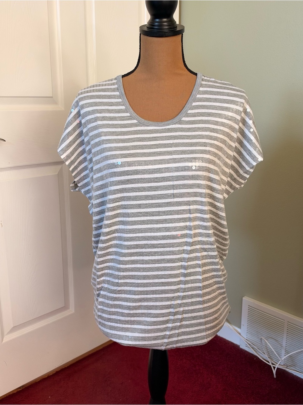 Michael Michael Kors Gray Stripe Sequin Top Size Medium